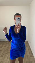 Charger l&#39;image dans la galerie, Robe Bleu Velour
